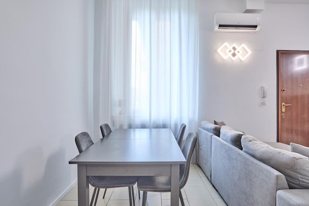 Lenny'S Central Apartment Milano Dış mekan fotoğraf